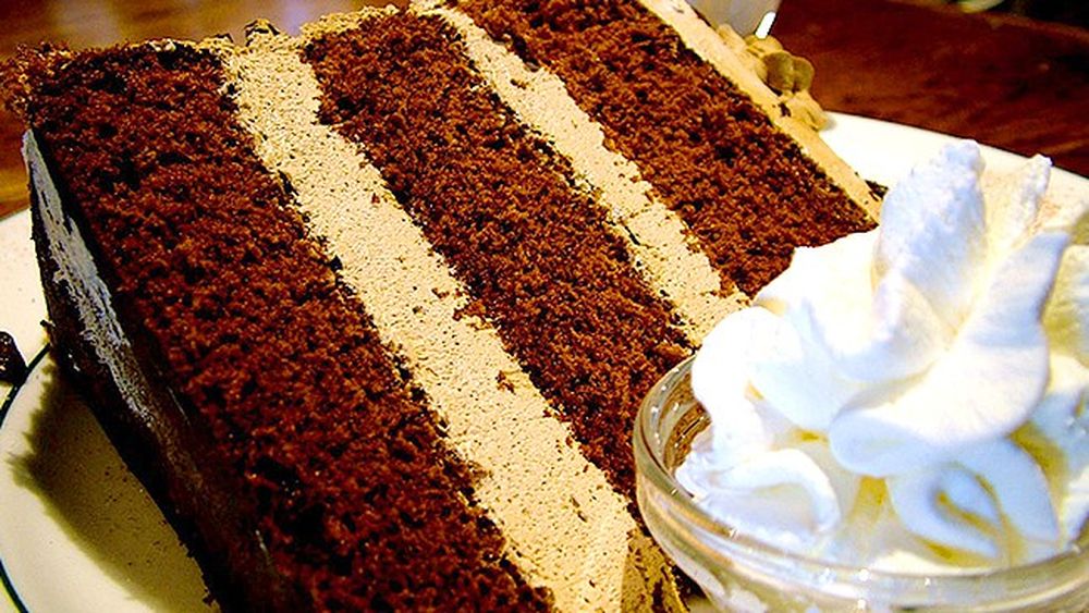 Cómo hacer una torta de café súper esponjosa en simples pasos y un ingrediente casero