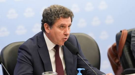 el ministro gustavo fernandez cruzo a los que votaron en contra del acuerdo con vicuna: carecen de fundamento