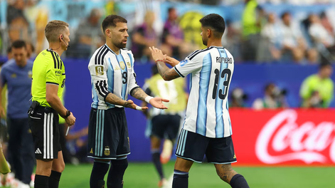 Alarma en la Selección Argentina: Cuti Romero salió lesionado y será sometido a estudios médicos