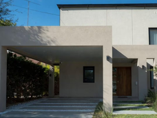 La casa que Manuel Adorni tiene en el country Indio Cuá. La casa que Manuel Adorni tiene en el country Indio Cuá.