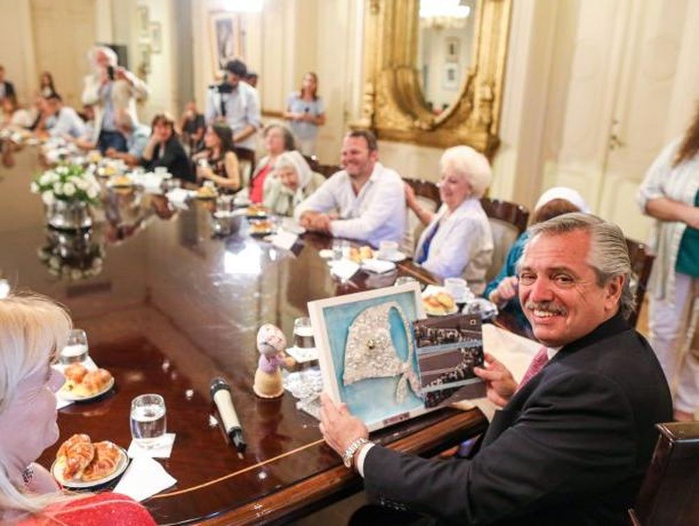Fernández consideró que en la Argentina no hay presos políticos sino “detenidos arbitrarios”