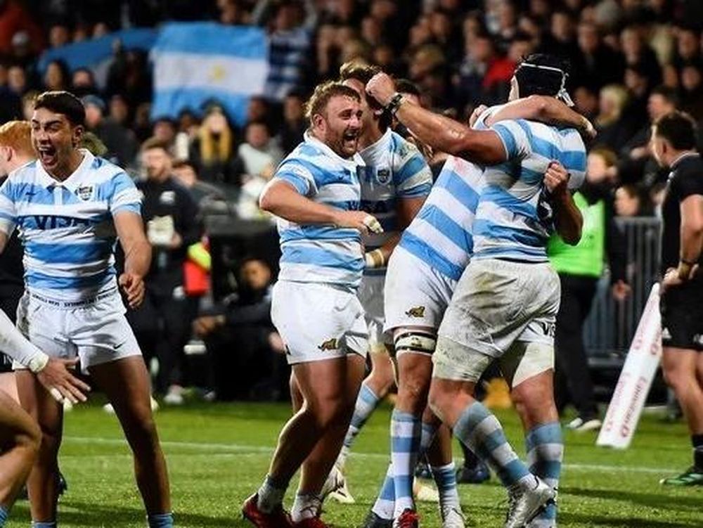 Los Pumas, por más historia