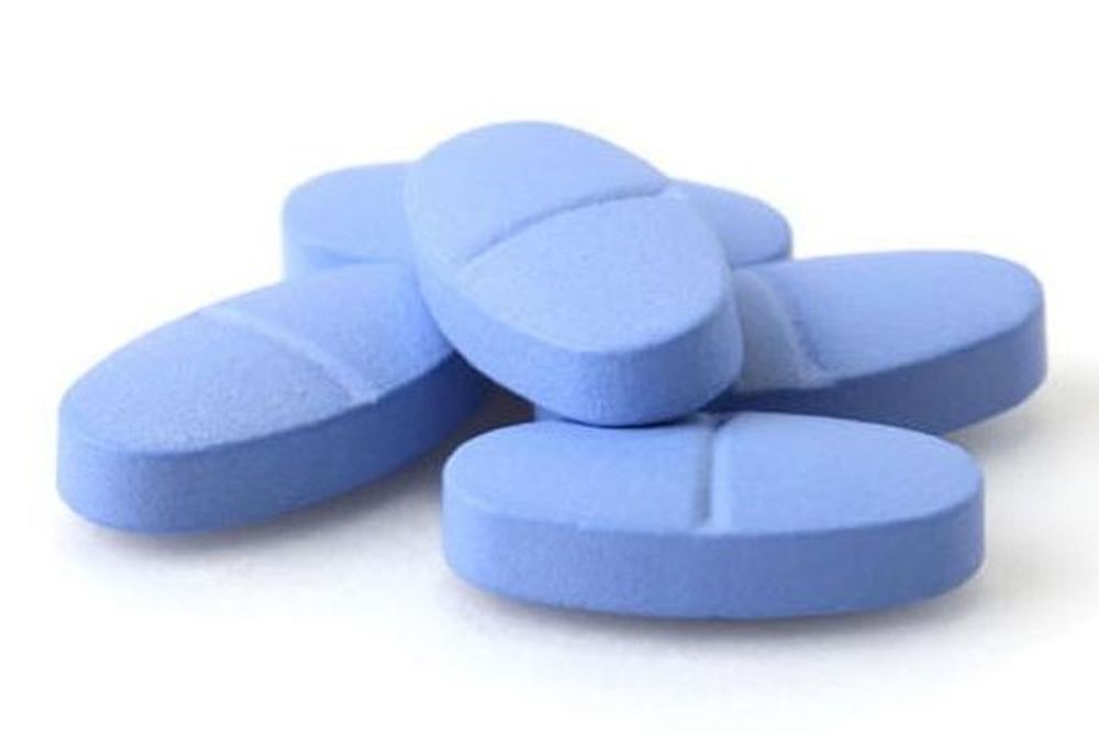 Pintaba de azul el Paracetamol para venderlo como Viagra