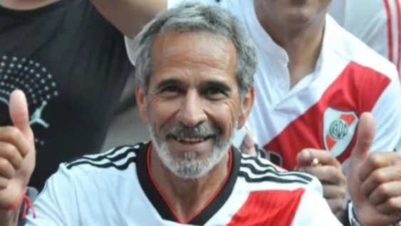 &nbsp;Carlos Francisco Pérez&nbsp;(68), papá del futbolista&nbsp;Enzo Pérez, con pasado en River y la Selección argentina y actualmente en Argentinos Juniors, fue imputado por&nbsp;dos casos de abuso sexual simple.