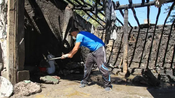 Un incendio en un depósito le hizo perder millones de pesos a trabajador de la tierra
