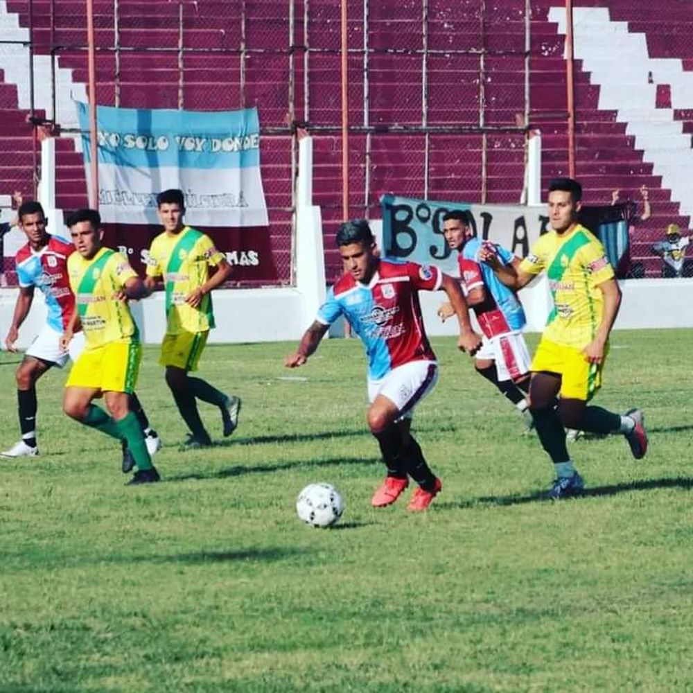Peñarol incorporó a Franco Lepe, un volante y un delantero