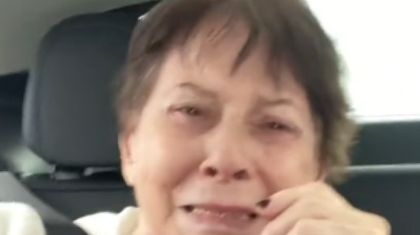 La emoción de una abuela tras cumplir un sueño que tenía desde niña