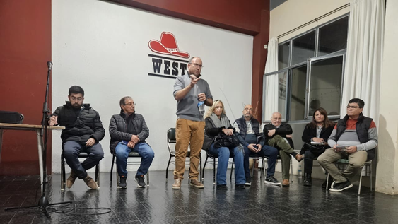 Rivadavia: Miodowsky encabezó un encuentro vecinal en la zona Centro del departamento