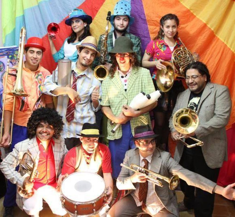 Niños, a bailar y reír…