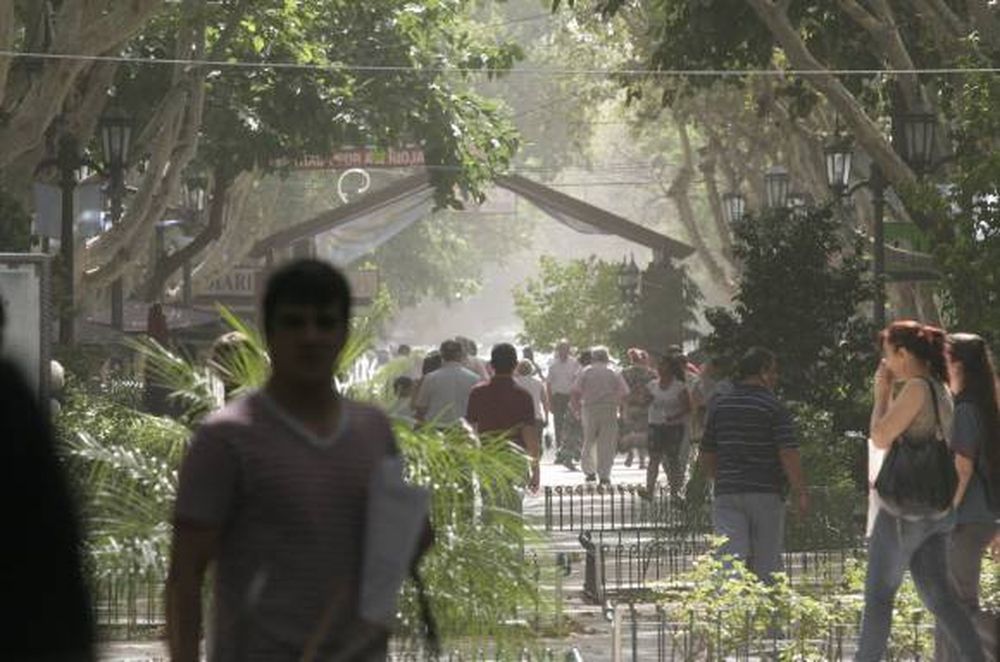 El viento alivió y ahora se vienen días de 35ºC