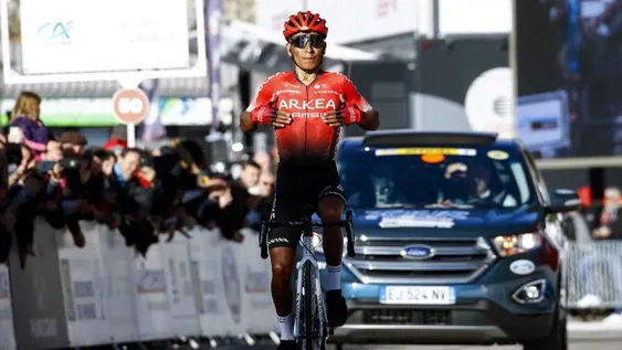 Quintana ganó en el Mont Ventoux y es nuevo líder