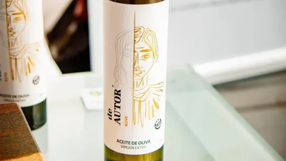Una nueva etiqueta genera la otra mirada del aceite de oliva