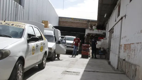 Banda armada golpeó a empleado de una distribuidora para robar $800.000