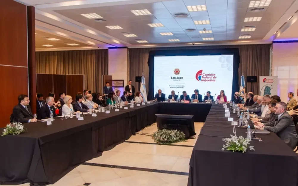 La Comisión Federal de Impuestos se reunió en San Juan con el fin de coordinar políticas fiscales