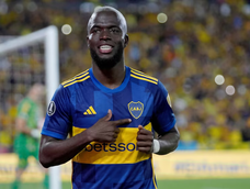 Enner Valencia llegará este viernes a la Argentina