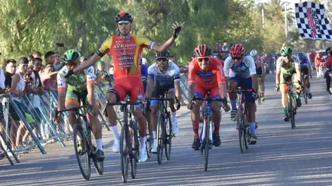 Gerardo Tivani se quedó con la última carrera de la temporada local