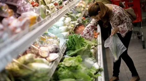 La inflación de febrero fue de 2,4% y acumuló 66,9% en los últimos 12 meses