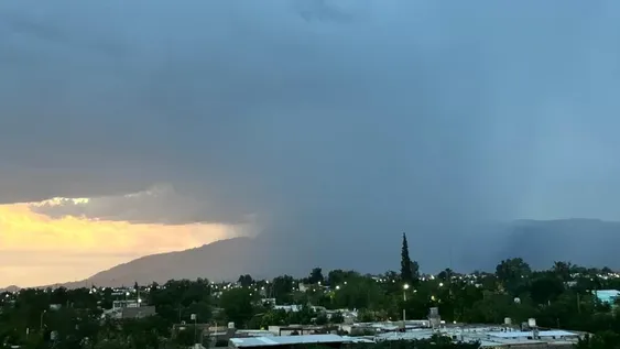 Nublado. Tormentas.-