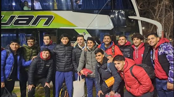 CON GRAN OPTIMISMO  viajaron antenoche los varones, que hoy -pasado el mediodía- se medirán contra el seleccionado de Córdoba.