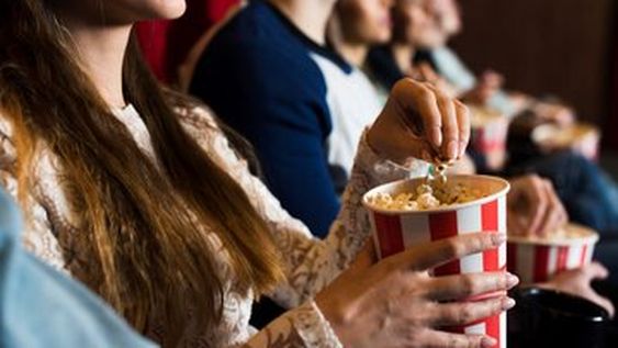 Los estrenos de cine en San Juan incluyen vueltas de tuerca al terror y la nueva apuesta de Guy Ritchie.&nbsp;