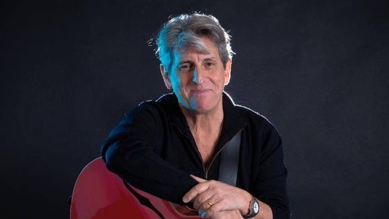 Roque Narvaja repasará sus grandes hits y desgranará su último álbum, Mar de la tranquilidad.