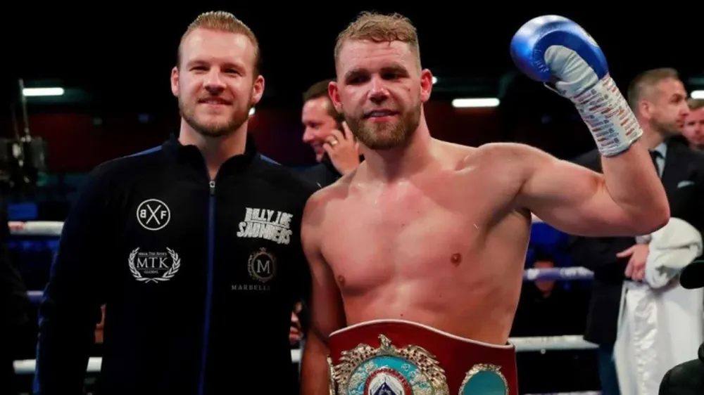 Canelo Álvarez ganó por nocaut técnico a Billy Joe Saunders ante más de 70 mil personas