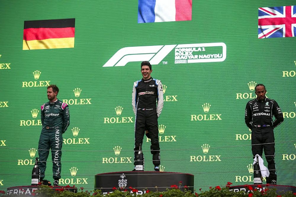 El francés Ocon ganó el GP de Hungría tras un inicio accidentado y con seis abandonos