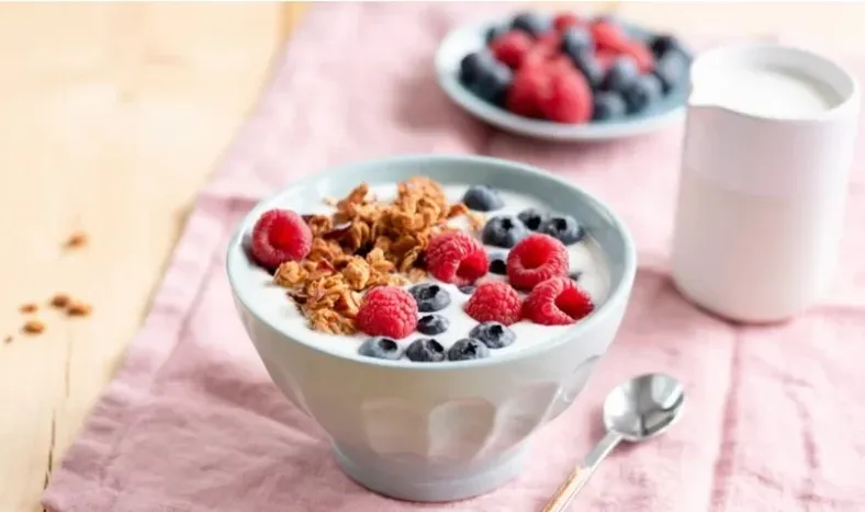 Cuáles son los 13 alimentos antiinflamatorios que se deben incluir en la dieta