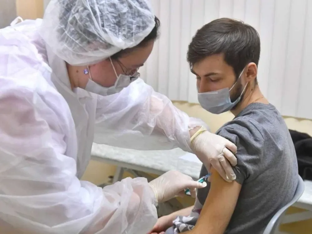 Rusia planea vacunar contra el Covid a mayores de 60 años desde la semana próxima