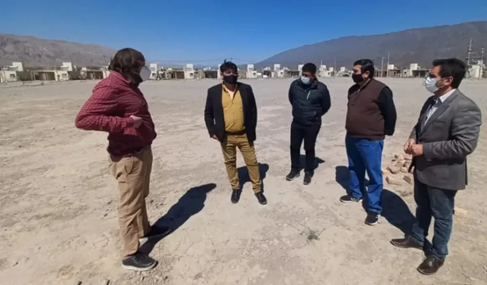 Zonda tendrá una cancha de hockey sobre césped sintético