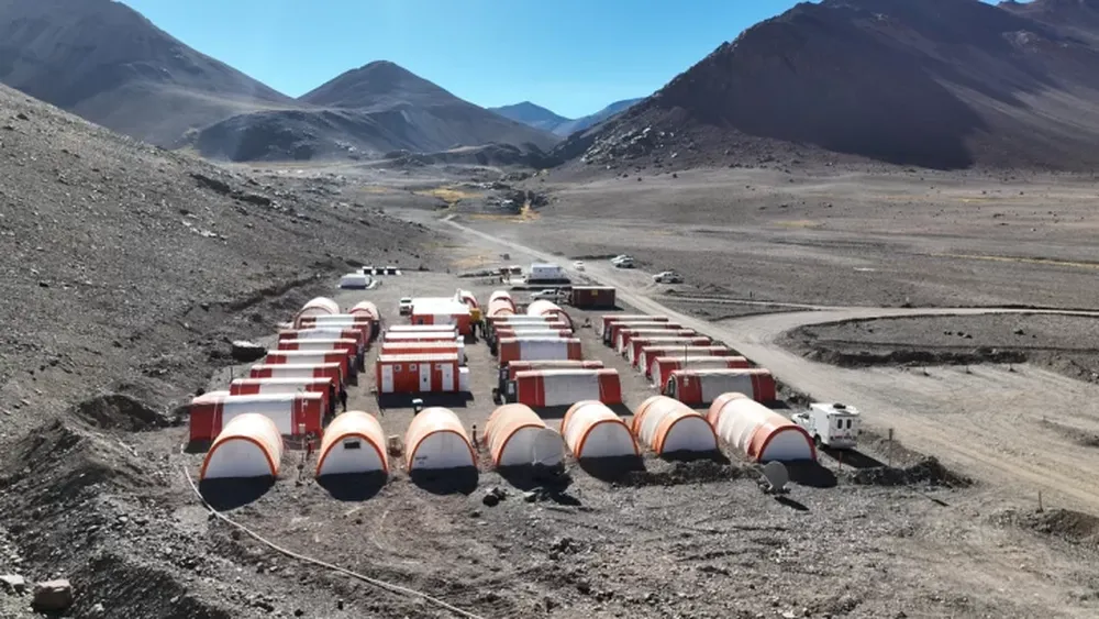 Los Azules contratará dos mil obreros para construir su mina