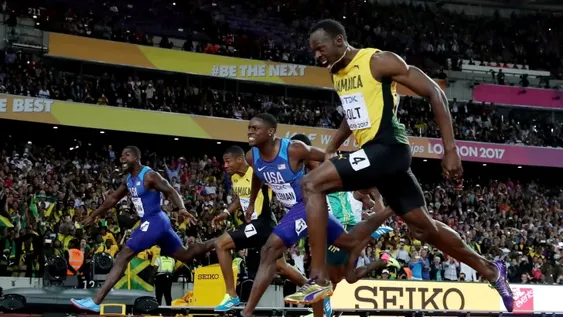 Gatlin le dio un cachetazo a la ilusión de Bolt de consagrarse en sus últimos 100 metros