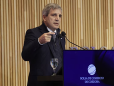 El ministro de Economía, Luis Caputo, participó del evento Ciclo de coyuntura que organizó la Bolsa de Comercio de Córdoba