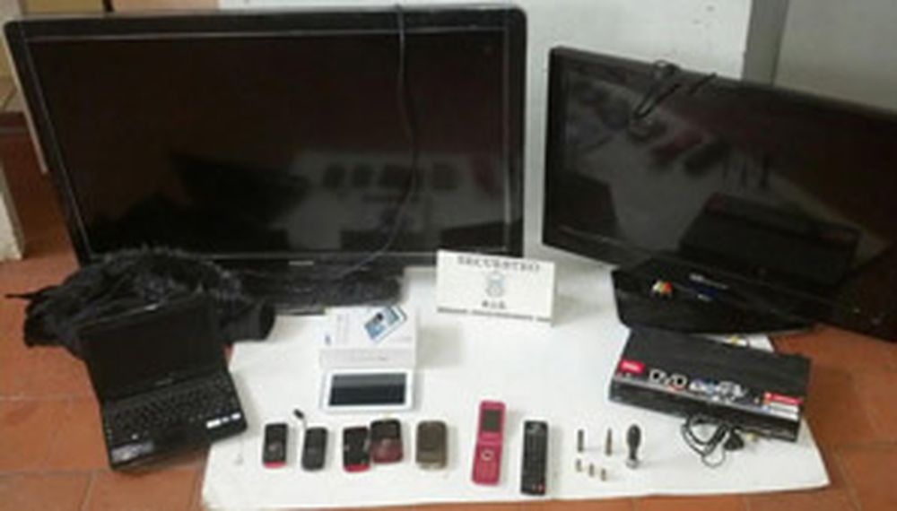 Secuestraron varios objetos robados que un sujeto guardaba en la casa de su abuelo
