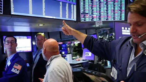 El índice accionario líder Merval de Buenos Aires subía un 0,4%, luego de caer un leve 0,3% el martes, por toma de utilidades y tras dispararse un 69,31% en octubre.