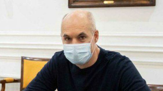 Larreta fue a la Costa con su familia y se contagió