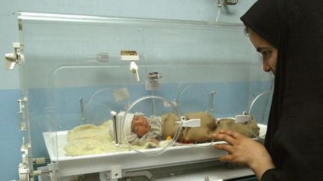 Murieron 20 bebés tras el incendio de un hospital