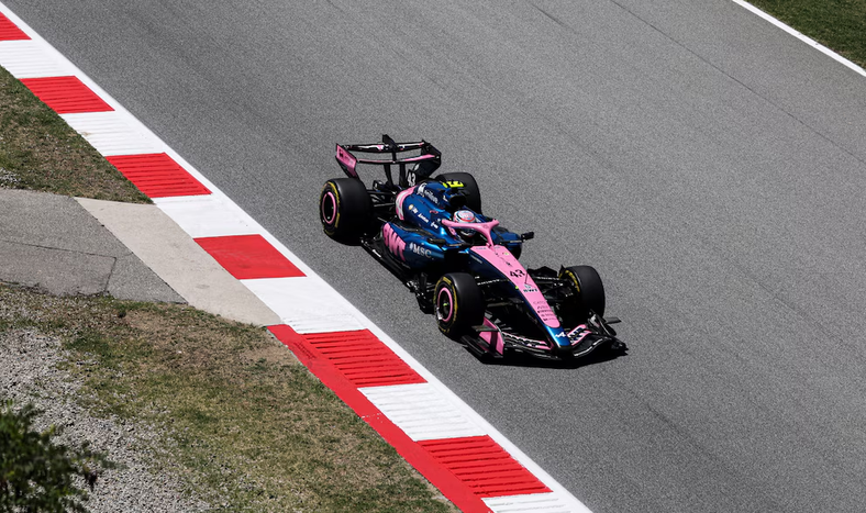 Franco Colapinto mostró un buen rendimiento en la FP1 en España