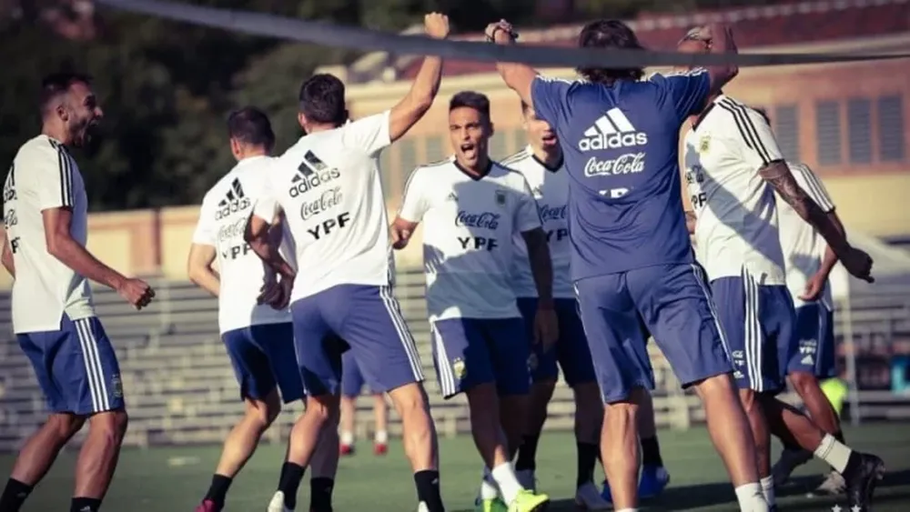 Scaloni paró el probable equipo para jugar ante Chile