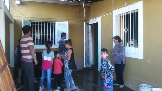 Por un juego de niños, se incendió una casa y uno de los menores terminó intoxicado