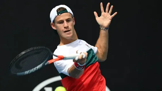 Con la solidez de emblema