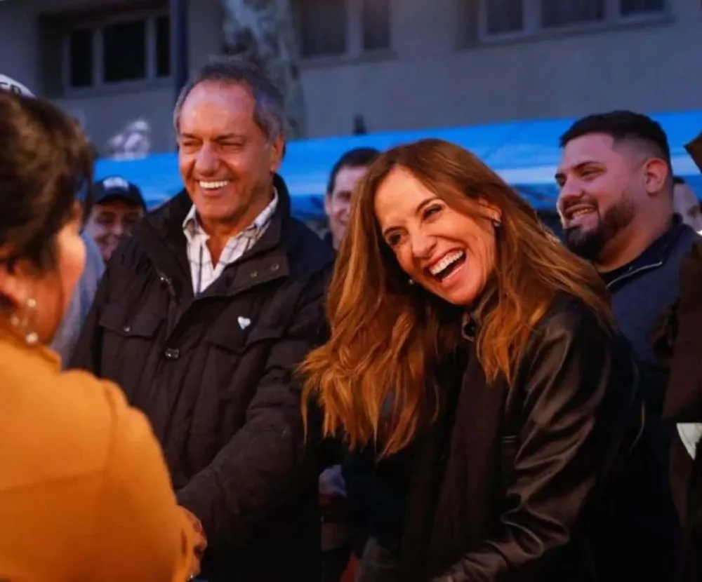 Gobernadores del PJ quieren convencer a Alberto Fernández de que baje a Scioli