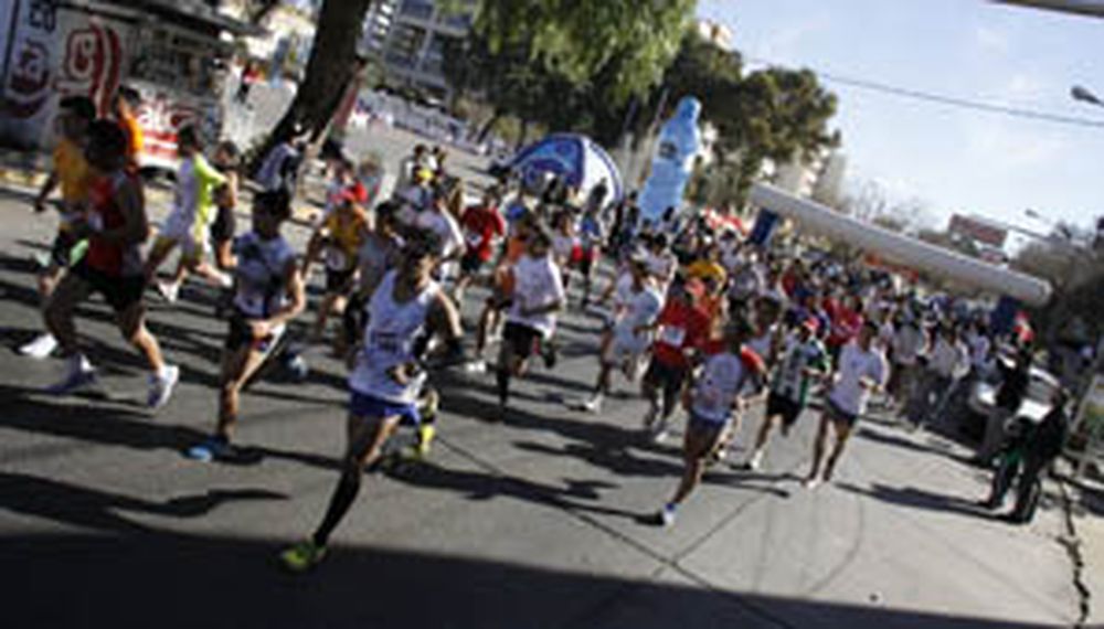 Las familias fueron protagonistas de la carrera de la Cruz Roja
