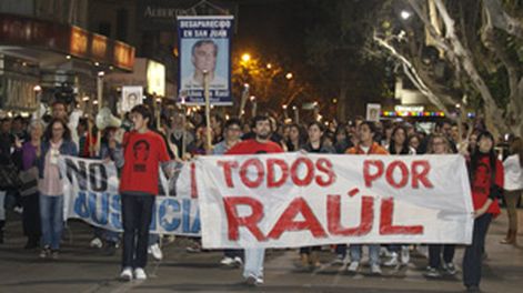 Fuerte reclamo de justicia en la marcha por Raúl Tellechea