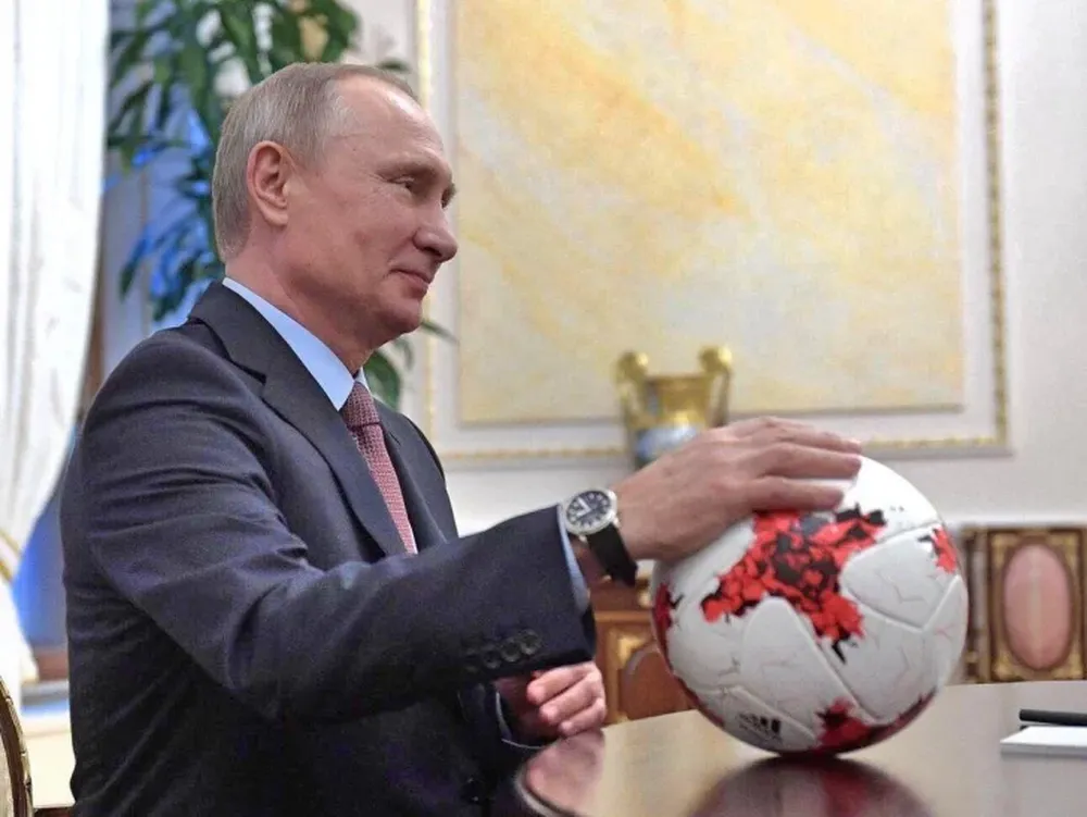 FIFA suspende a Rusia para toda competición y la deja sin Mundial de Qatar
