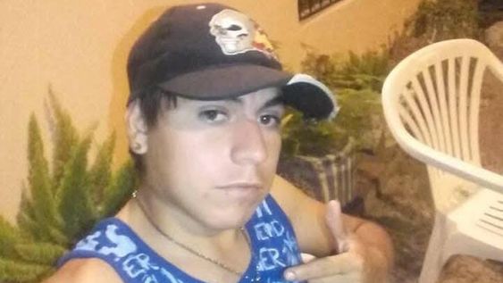 ERIK ALEXANDER  MALLEA niega que hubiera querido matar al Policía. Para Fiscalía, hay pruebas de que empuñó dos armas contra el efectivo.