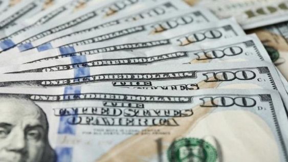 El dólar bajó por tercera vez consecutiva y se ubicó en $38,19