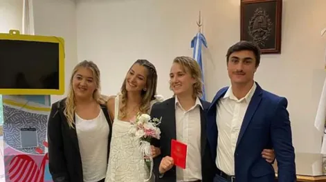 Fue testigo en la boda de su amigo y por un error terminó casado con la novia