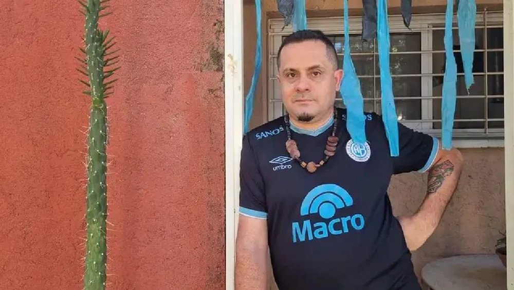 Devolvió cheques por $37 millones pero se indignó por la recompensa y reclamó más plata