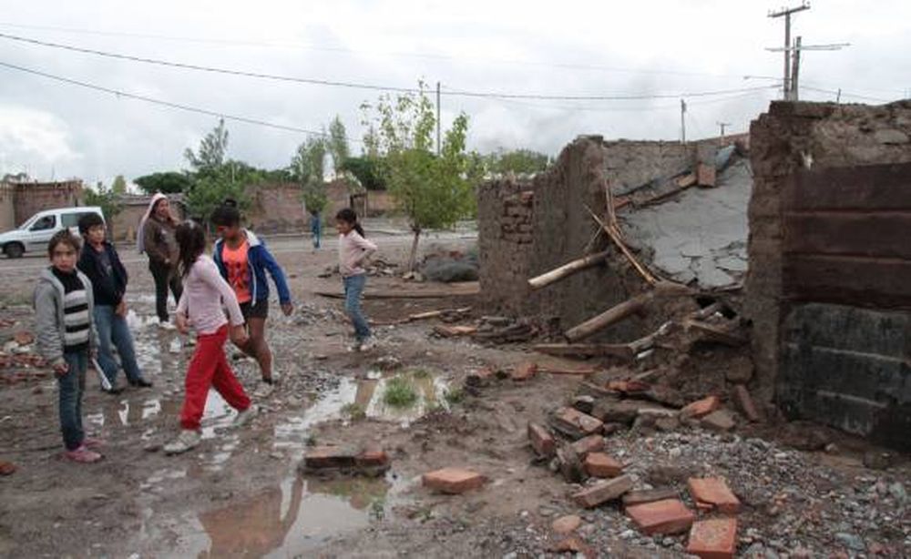 Los evacuados que  perdieron sus casas recibirán una nueva